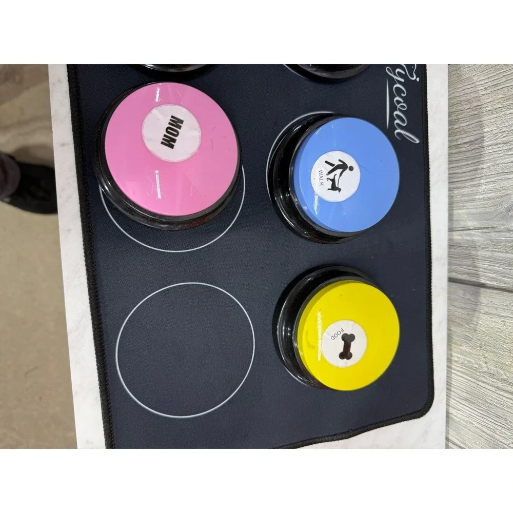 Tycoal Dog Training Talking Buttons Set with Non-Slip Mat 7 Recordable Buzzers